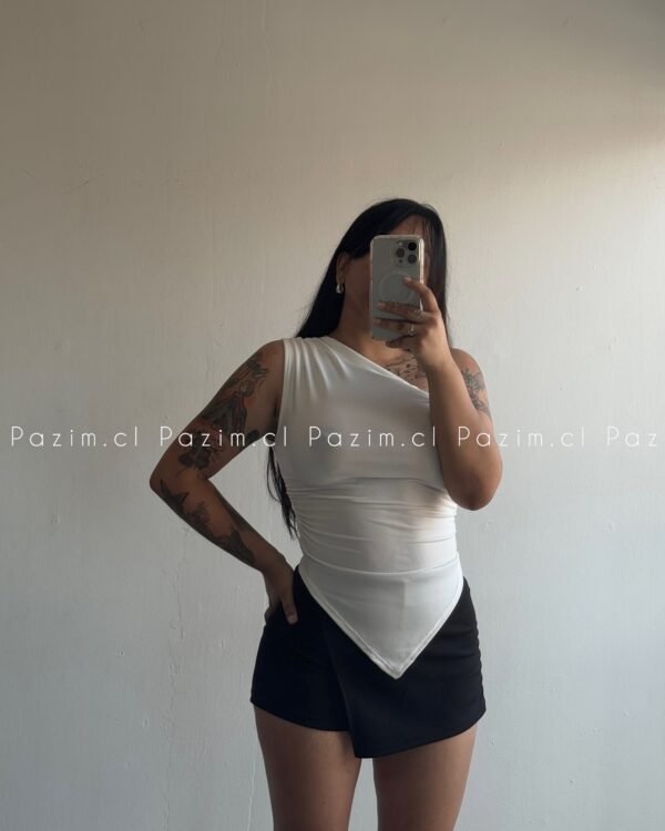 Crop asimetrico punta - Imagen 2