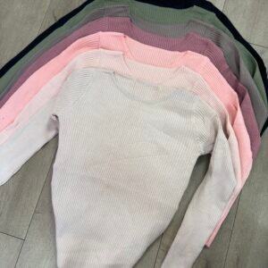 Sweater básico cuello redondo