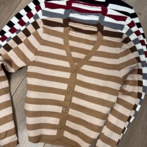 Sweater rayado botones