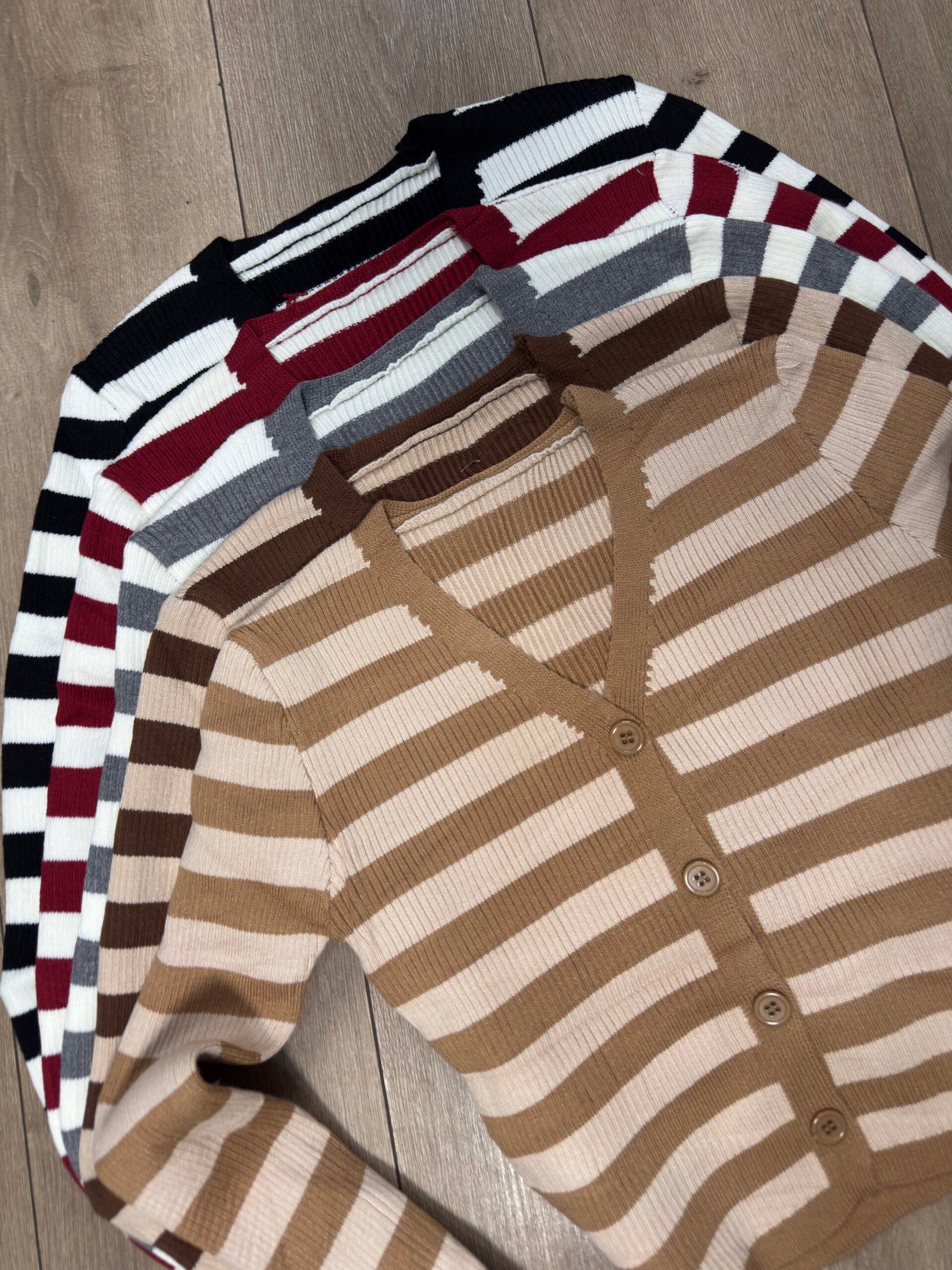 Sweater rayado botones - Imagen 3