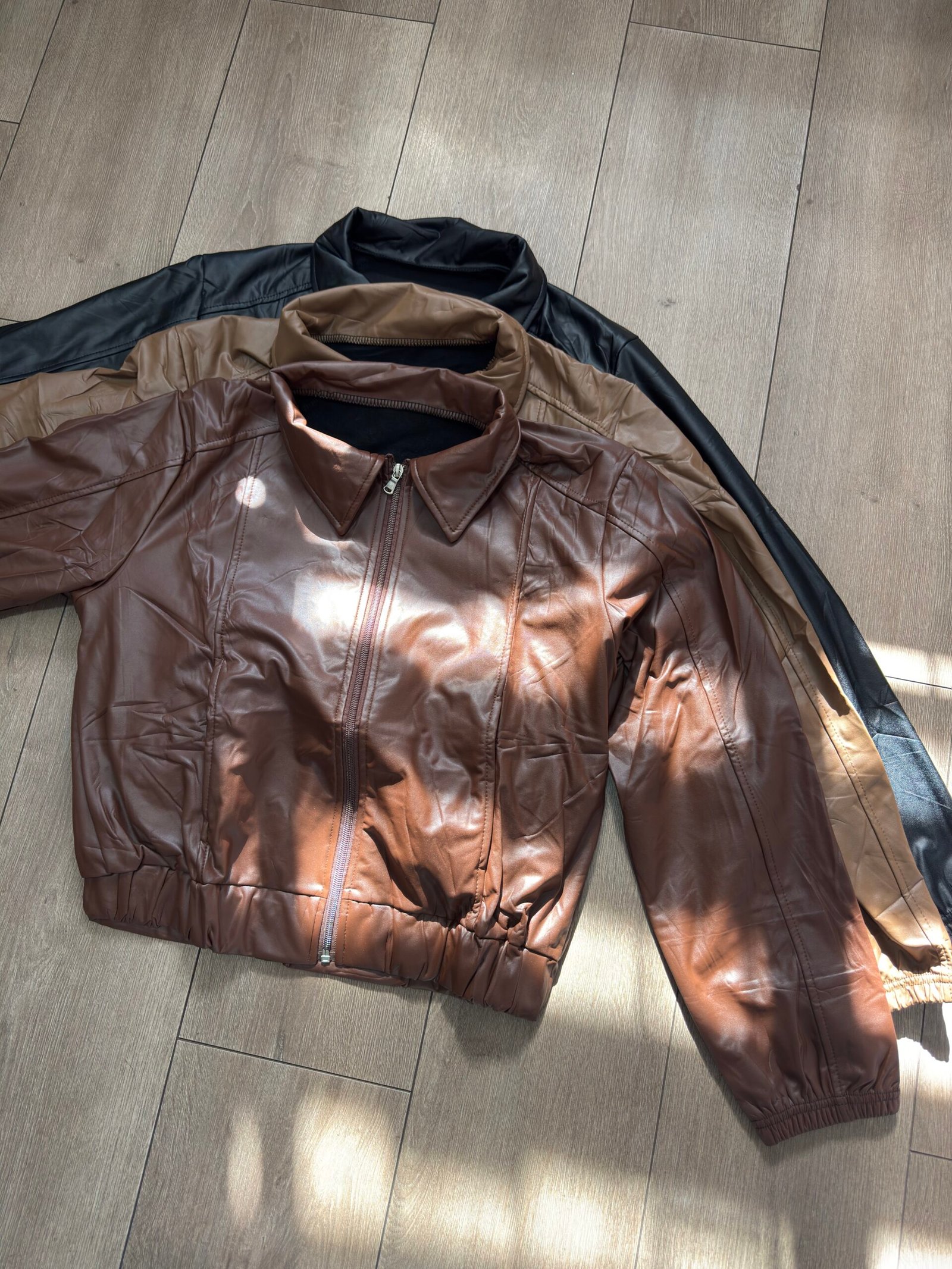 Chaqueta cuerina