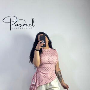 Polera lunares vuelitos