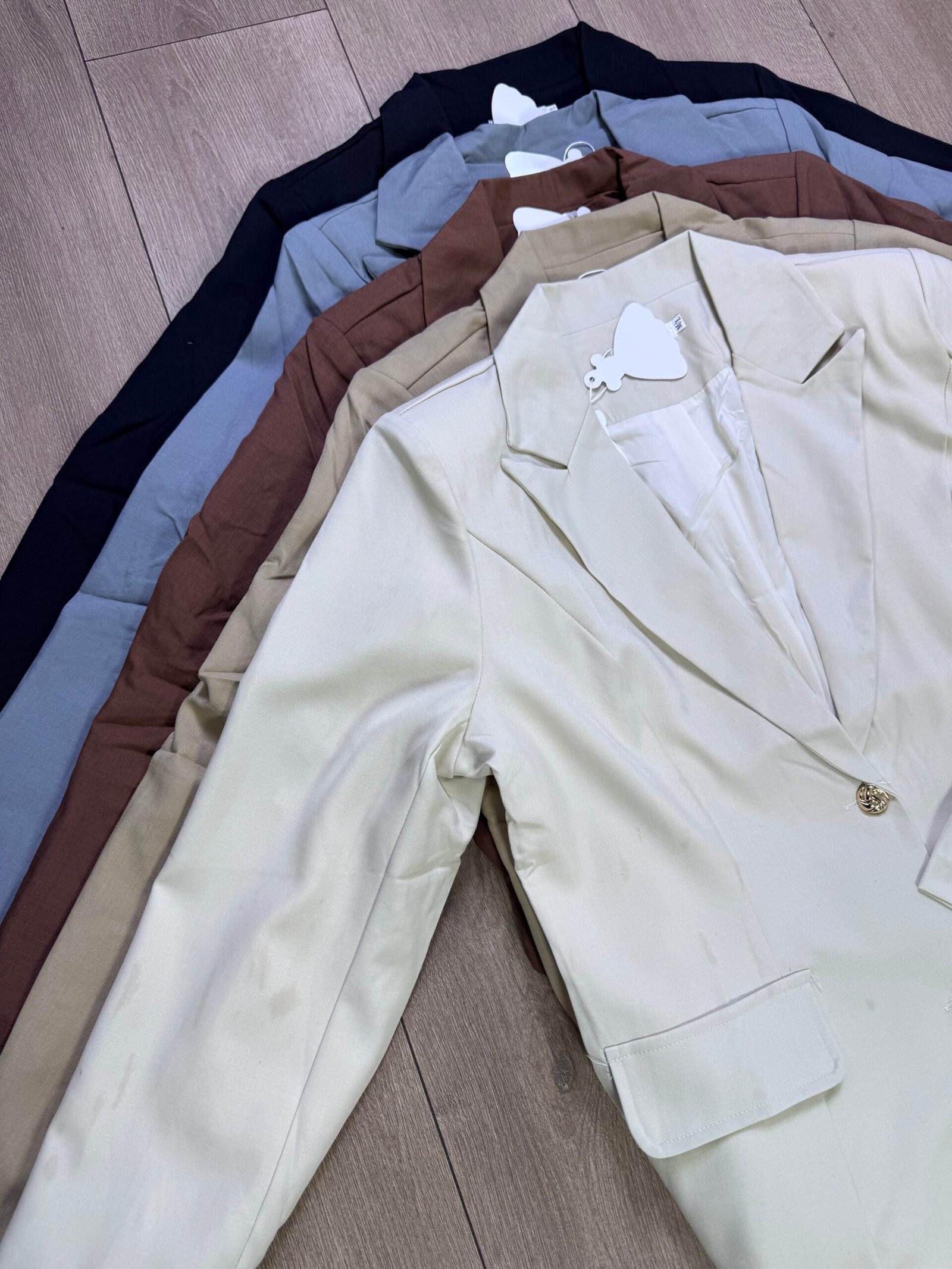 Conjunto sastrero con blazer - Imagen 10