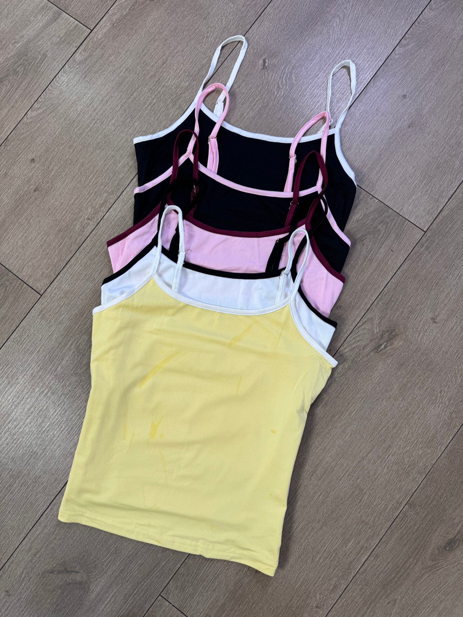 Crop pabilo colores